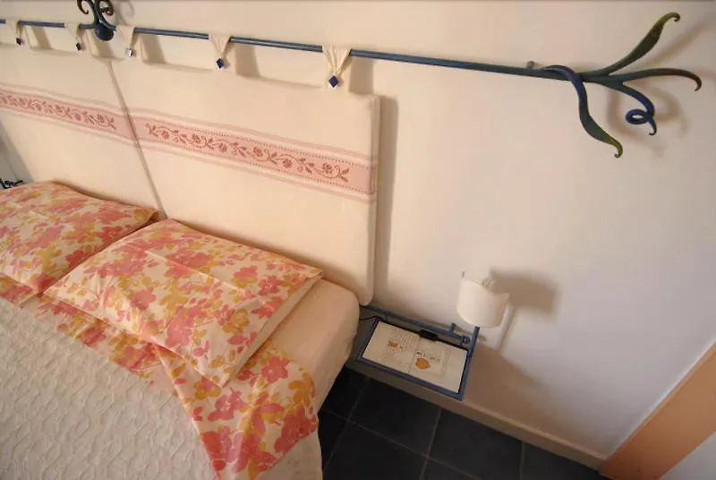 *** Couette-café Nughe 'E' Oro Guesthouse Nuoro  Italie