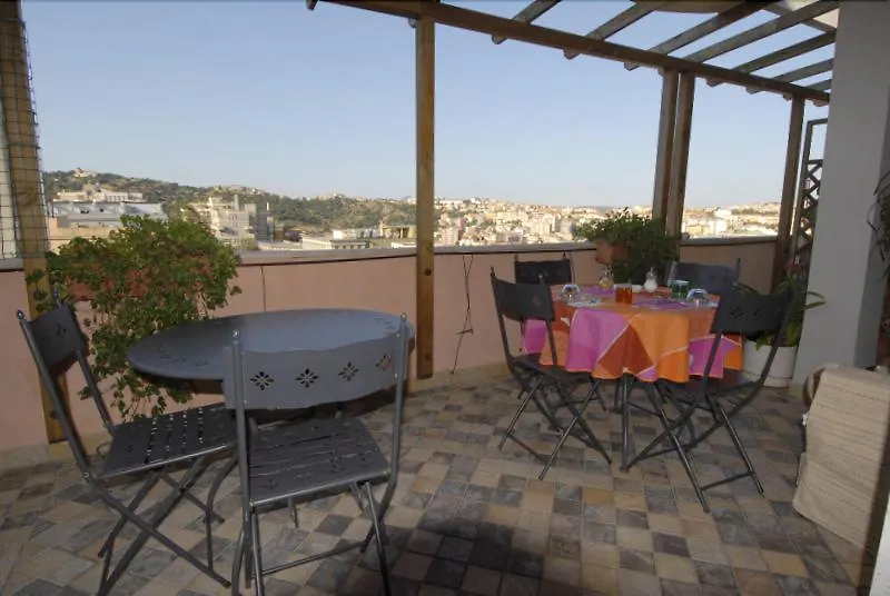 Bed & Breakfast Nughe 'E' Oro Guesthouse Nuoro